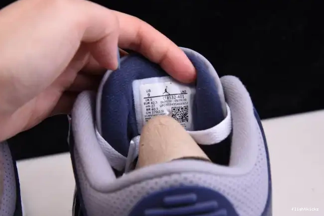 3 MIDNIGHT AIR JORDAN NAVYCT8532-401 0625